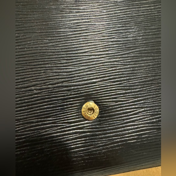 Louis Vuitton Authentic Vintage Epi Art Deco Clutch in Black-EUC! - Picture 8 of 9